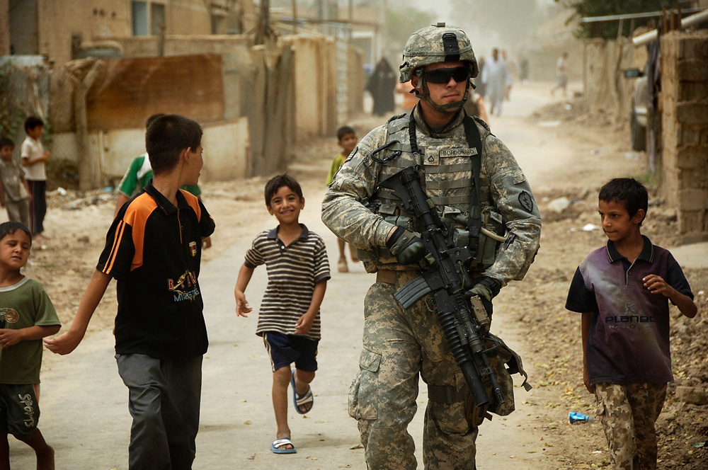 U.S. and Iraqi Soldiers Conduct Joint Patrol