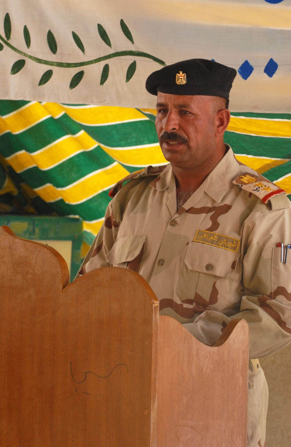 Iraqi citizens return to stability - 20 families relocate in Baghdad's Jihad community