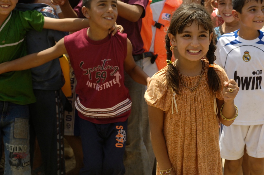 U.S. Soldiers Visit Altun Kapri