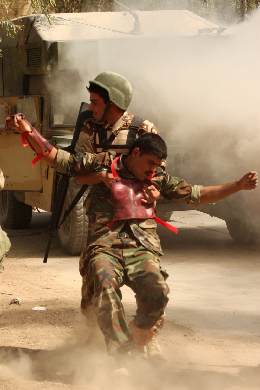 Iraqi Army soldiers learn lifesaving skills through Combat Life Saver course