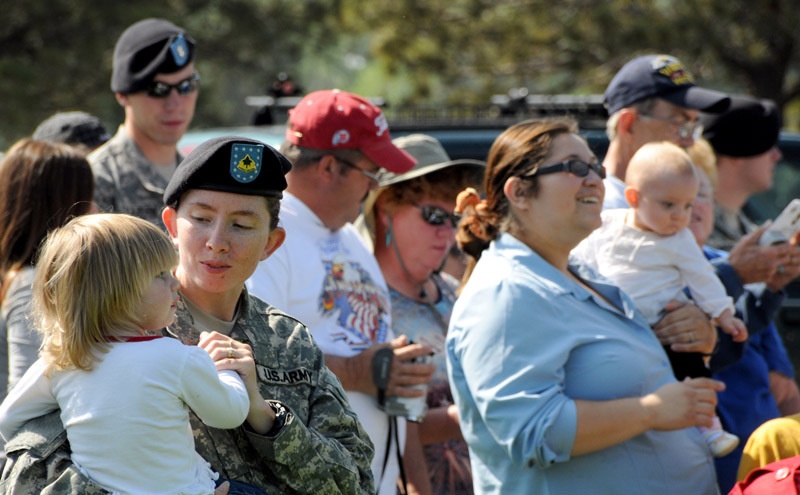 Warhorse Brigade cases colors for Iraq deployment