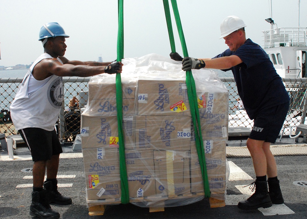 USS McFaul provides assistance for Georgia