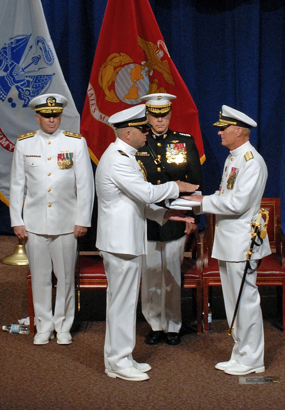 DVIDS - Images - Change Of Command Ceremony Held In Bethesda [Image 1 Of 2]