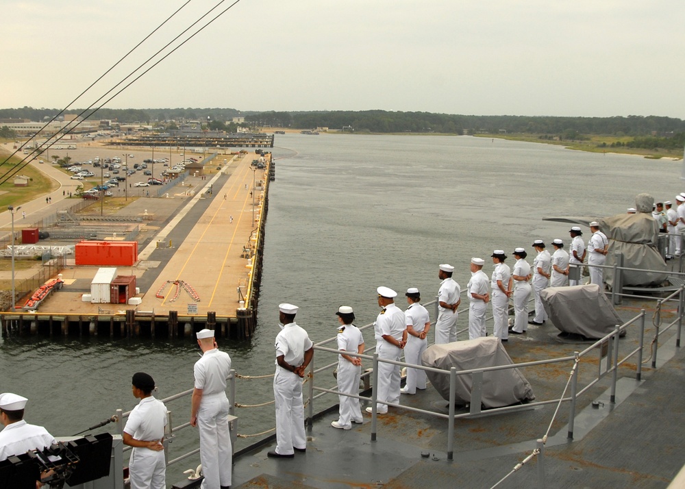 Operations of USS Carter Hall