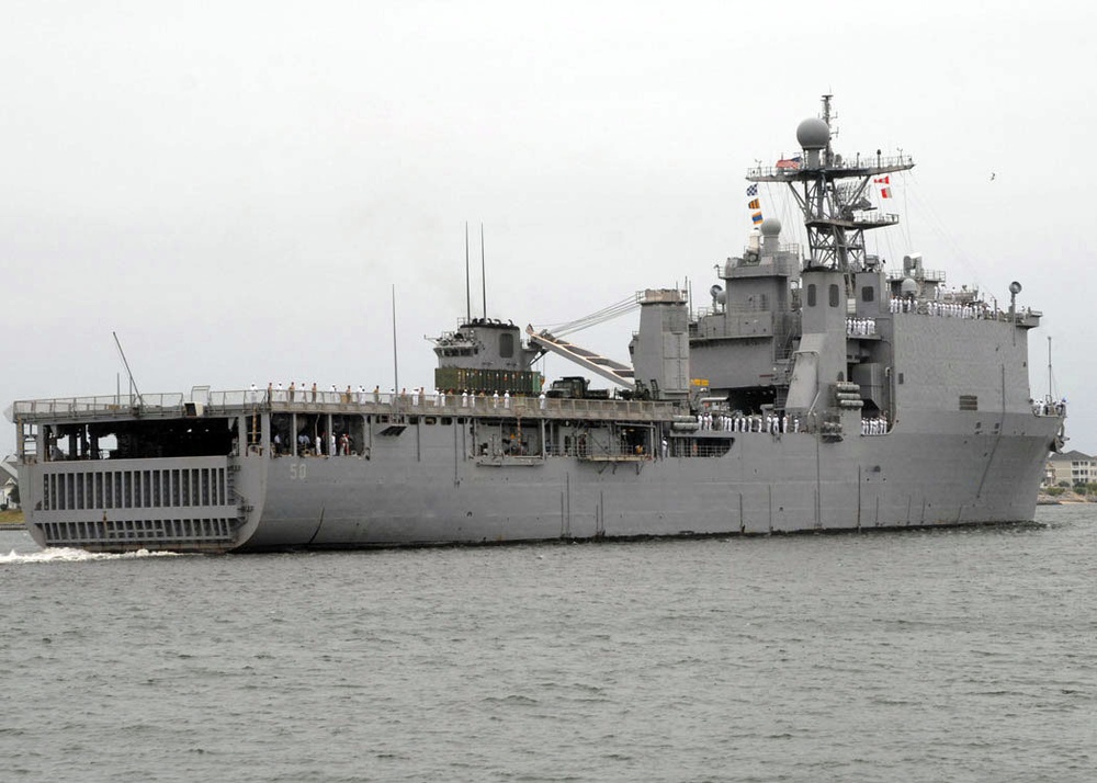 USS Carter Hall deploys in Virginia