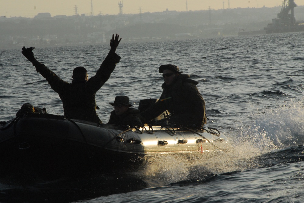 Students on Okinawa Learn Skills in Coxswain Course