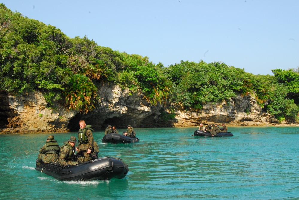 Students on Okinawa Learn Skills in Coxswain Course2