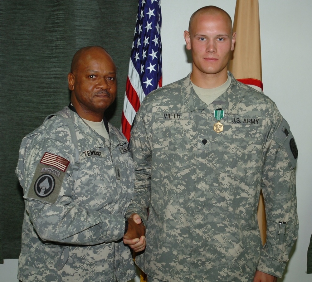 Days, Vieth selected NCO/Soldier of the Quarter