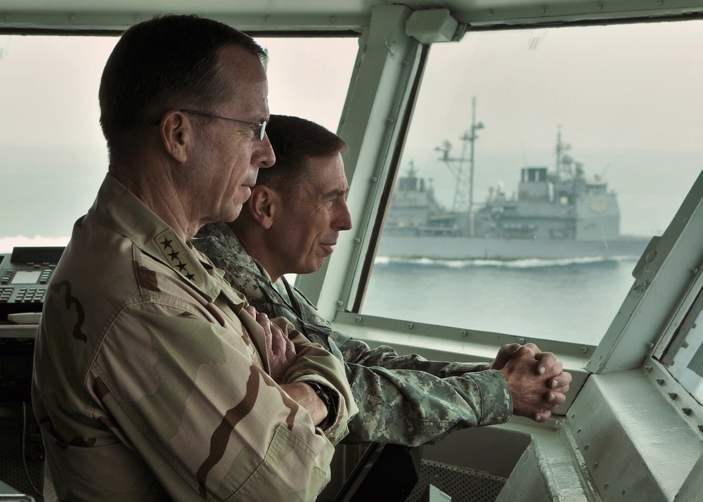 Abraham Lincoln Hosts Chairman, CENTCOM