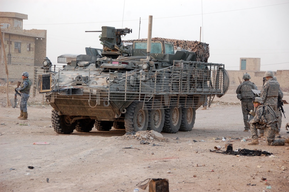 Wolfhounds conduct joint operations with Iraqi National Police