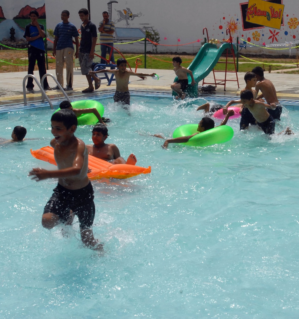 Iraqis take lead in Mithaq Pool opening