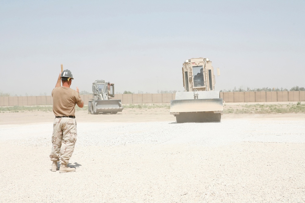 Seabees from NMCB 17 build compound