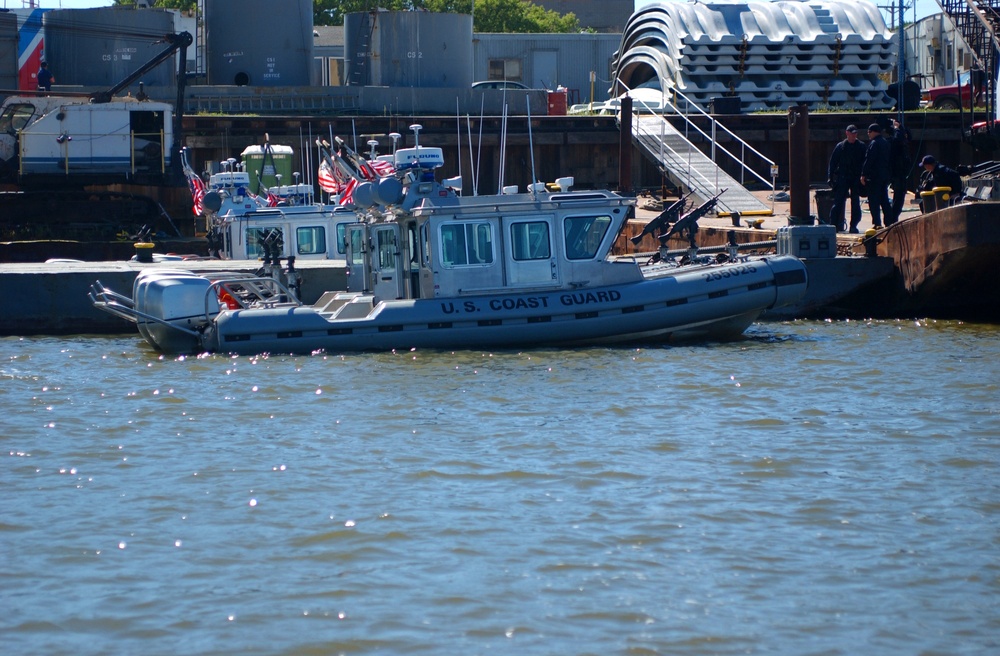 Coast Guard Pulls Out All the Stops to Secure St. Paul Riverfront