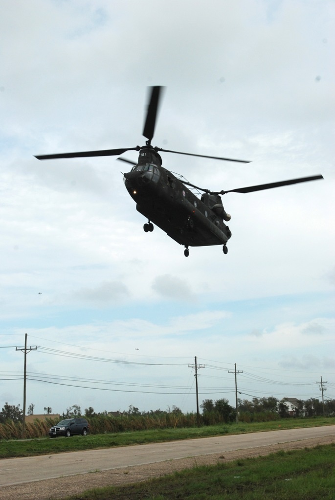 Army, Air National Guard teams with local citizens to stem breached levee