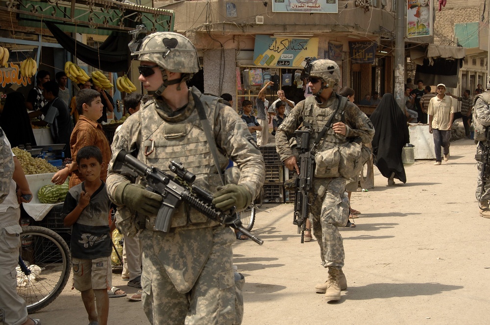 Soldiers Conduct Combined Clearing Operation