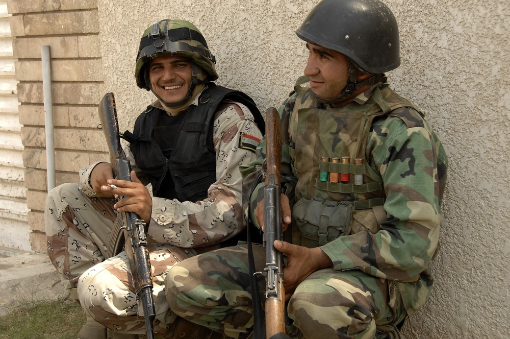 Soldiers Conduct Combined Clearing Operation