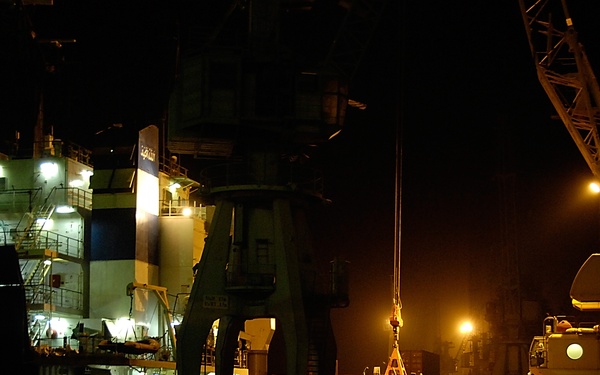 Iraqi Marines and British Soldiers Patrol Port