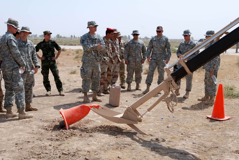 Iraqi Army Receives Mine Detection Vehicle Instruction From 10th Mtn. Soldiers