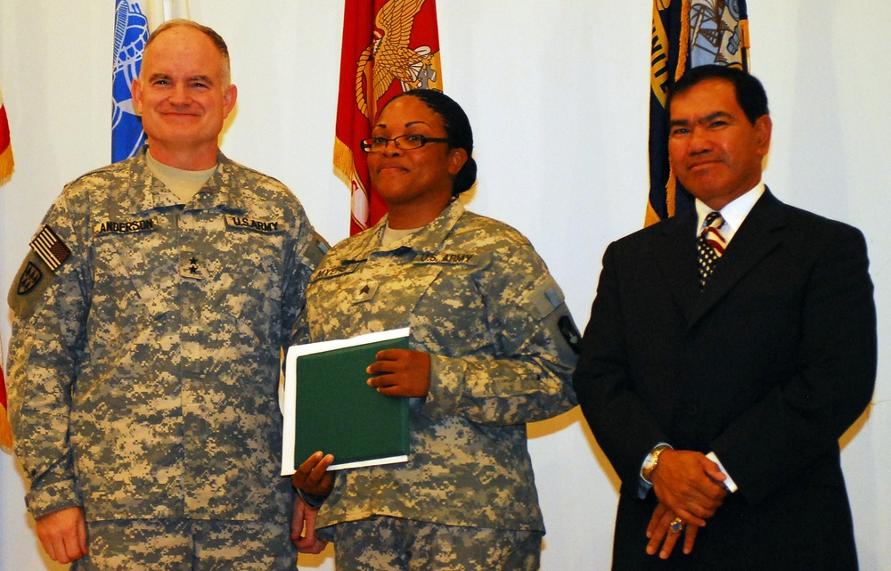 Local Resident becomes U.S. Citizen During Deployment