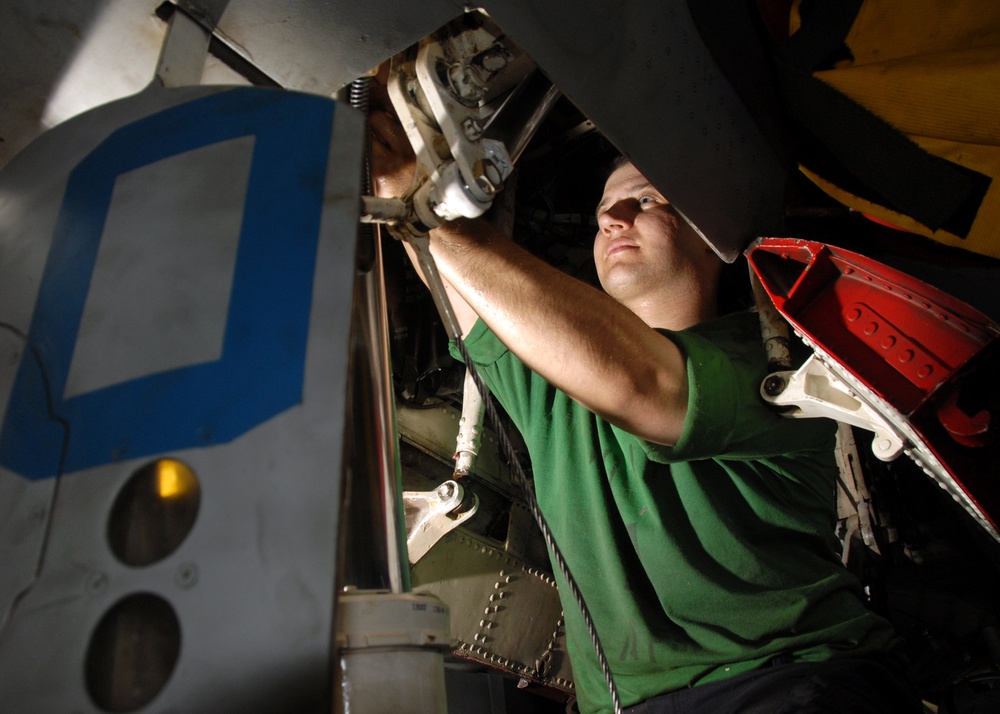 Operations Aboard USS Abraham Lincoln