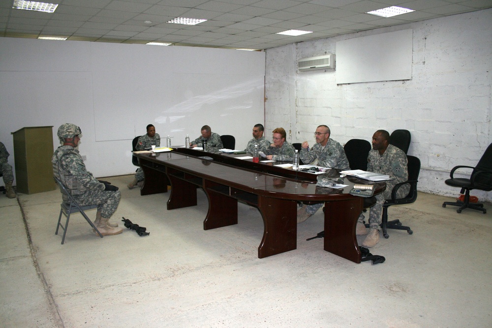 Mountaineers Soldiers compare deployed versus Garrison Boards