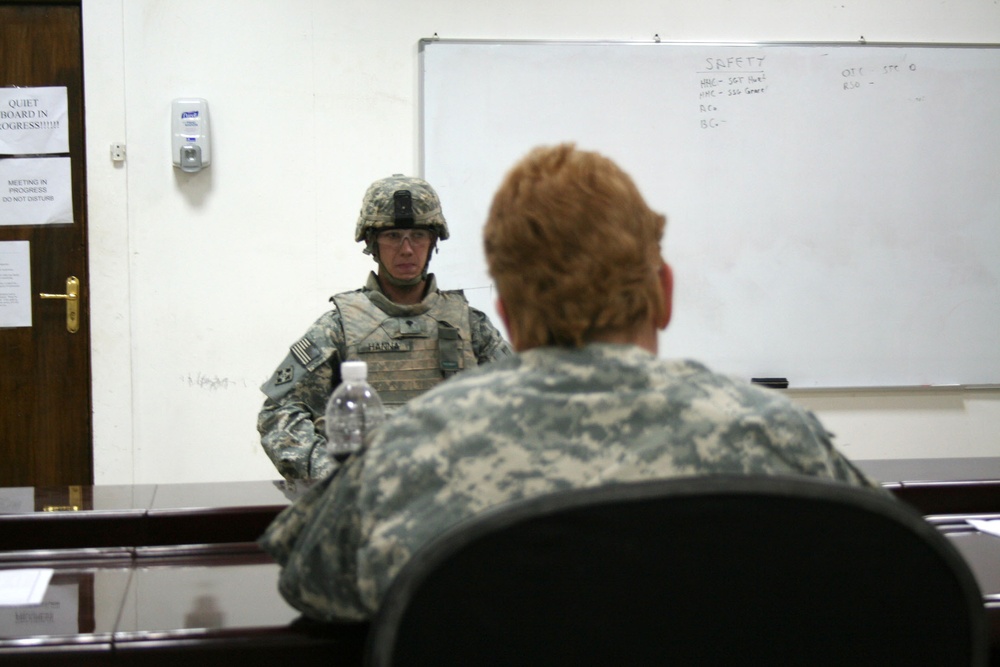 Mountaineers Soldiers compare deployed versus Garrison Boards