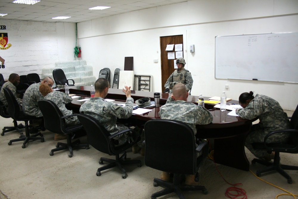 Mountaineers Soldiers compare deployed versus Garrison Boards