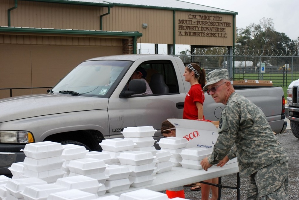 National Guard teams with Dow Chemical plant to distribute hot meals