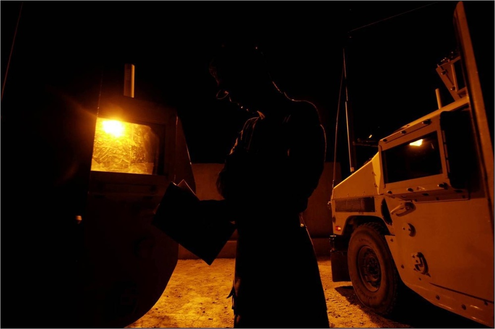 Top Gun troops patrol Baghdad