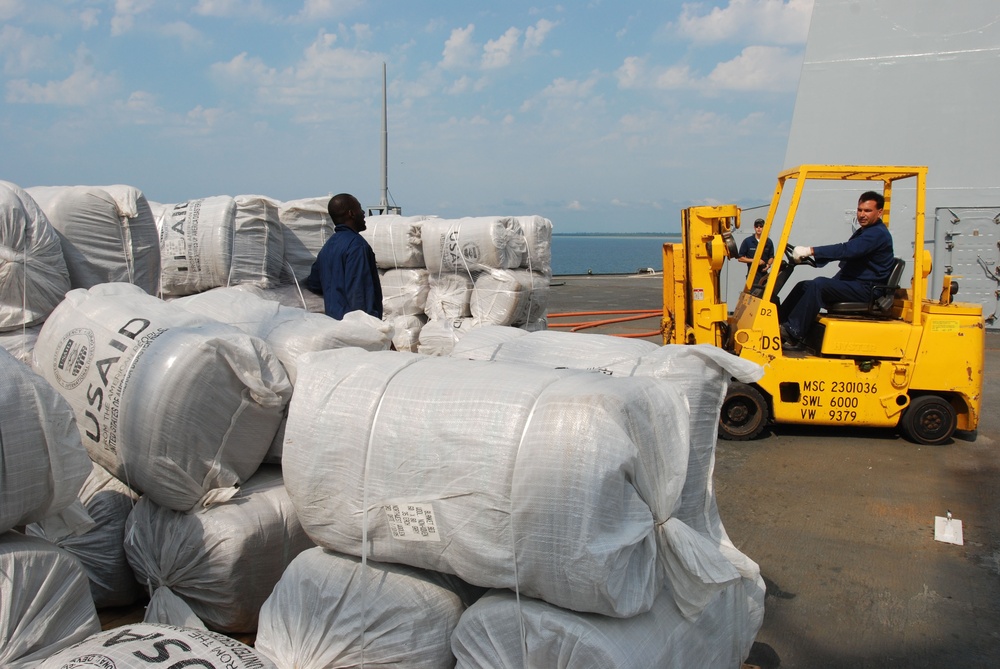 USS Mount Whitney Brings aid to Port of Poti