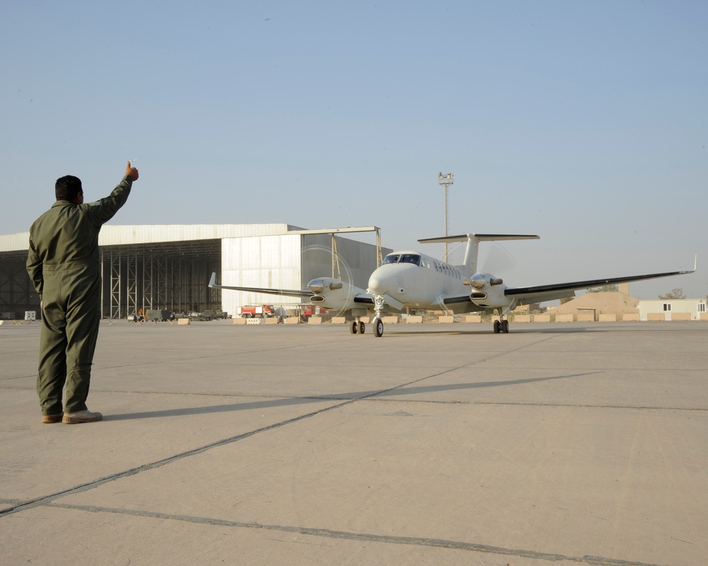 First All Iraqi Air Force Flight Crew Fly A King Air 350 LTA