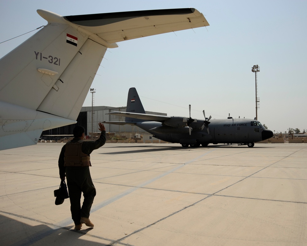 First All Iraqi Air Force Flight Crew Fly A King Air 350 LTA