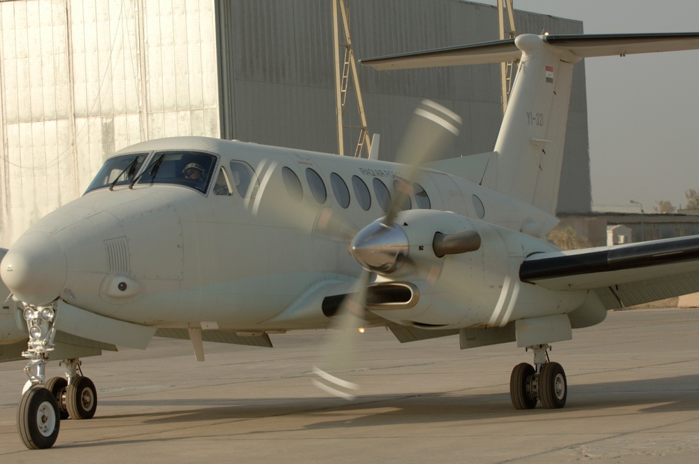 First All Iraqi Air Force Flight Crew Fly A King Air 350 LTA