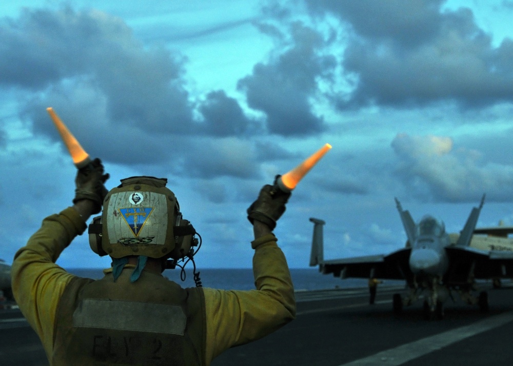 Flight Deck Control Aboard USS Abraham Lincoln