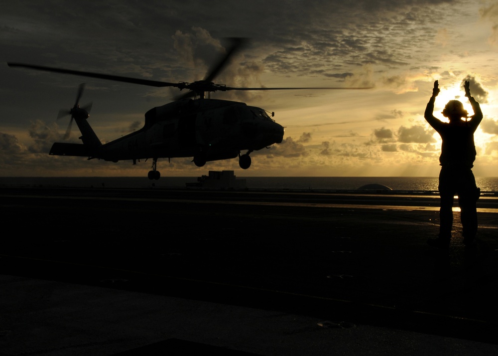 USS Abraham Lincoln Flight Deck Crew