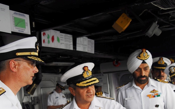 U.S., Indian sailors Collaborate during Exercise Habu Nag