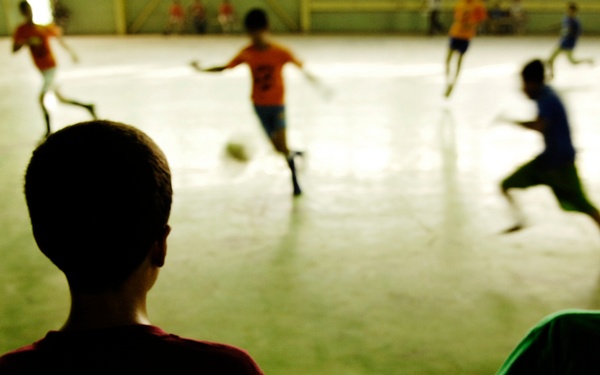 Iraqi Police and 4th ID Soldiers Conduct Foot Patrol