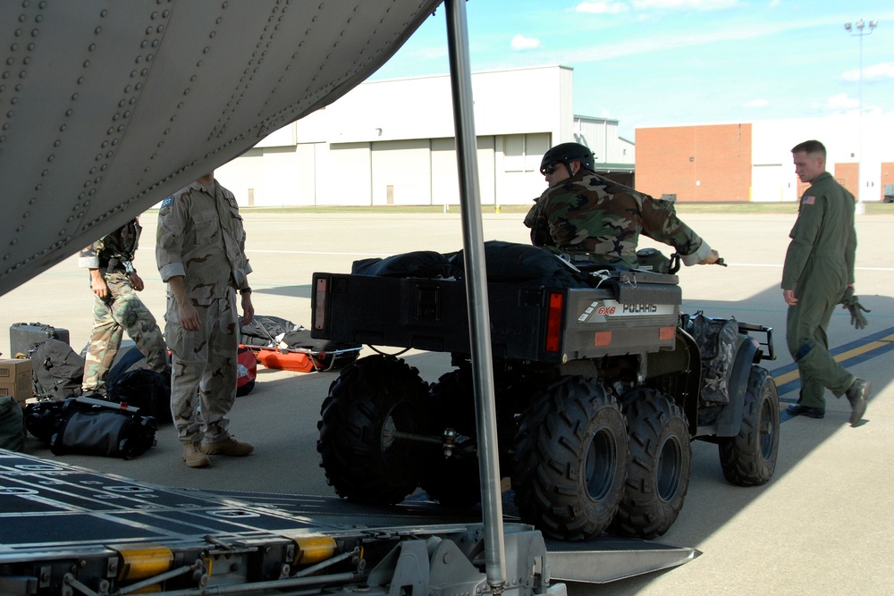 Kentucky Air Guard Troops Deploy to Coastal Texas