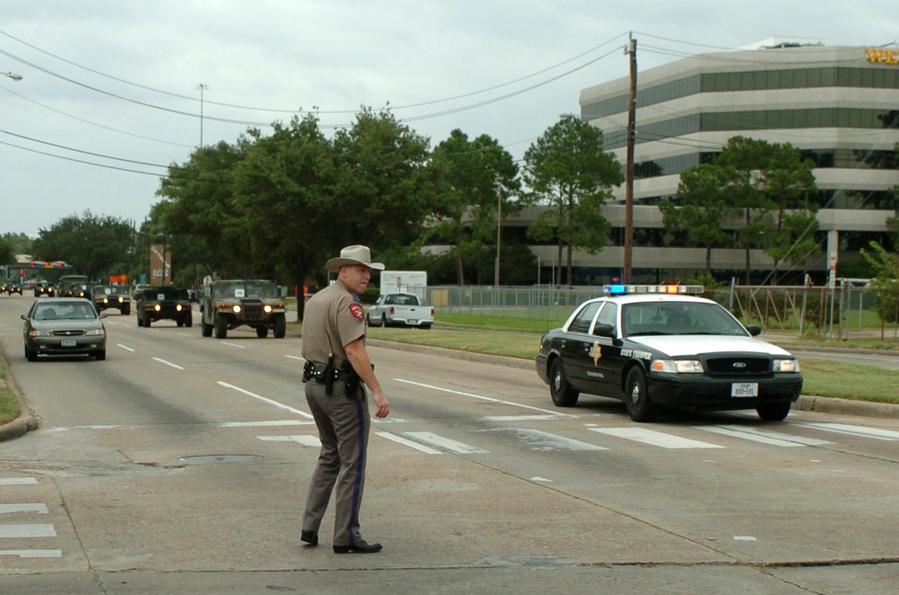 Soldiers Assist with Hurricane Ike