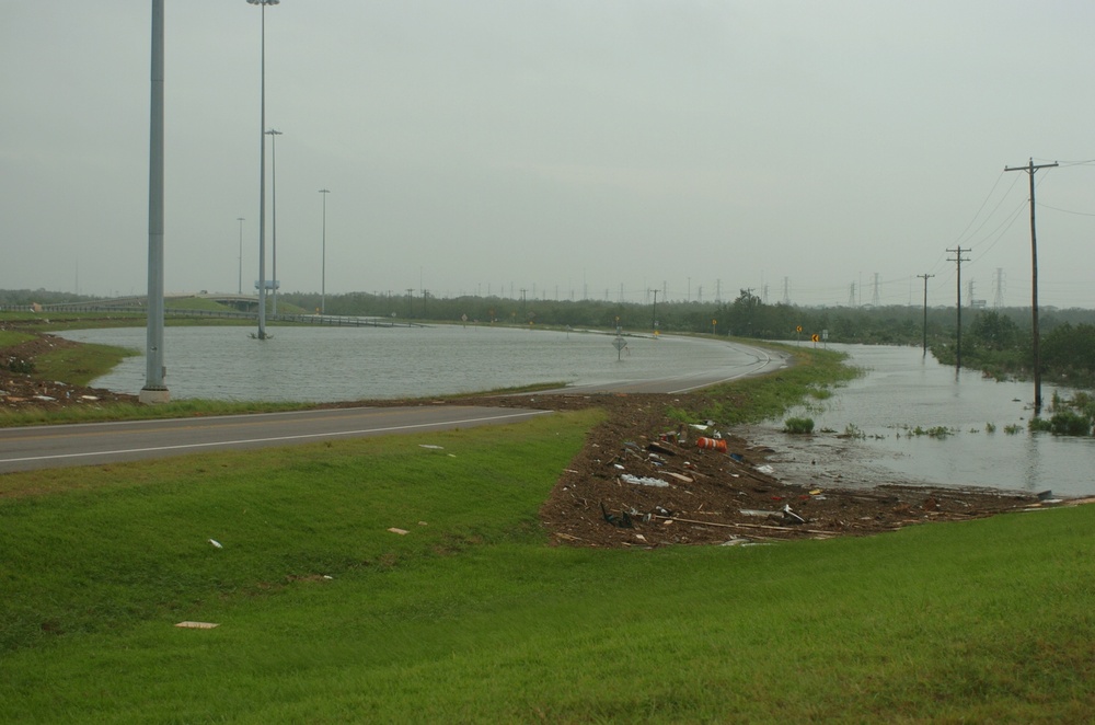 Soldiers Assist with Hurricane Ike