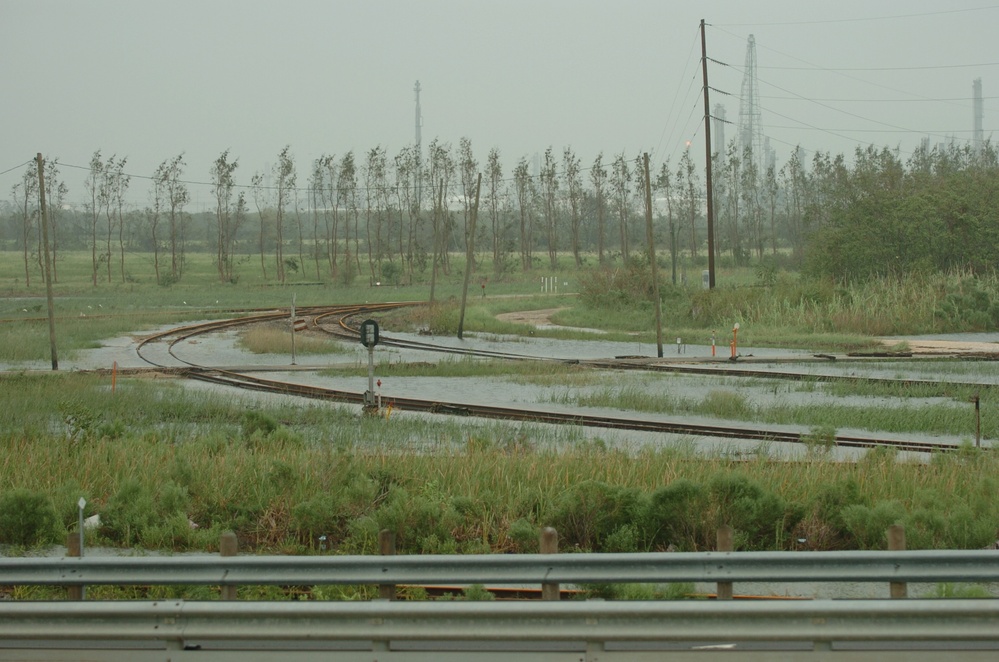Soldiers Assist with Hurricane Ike