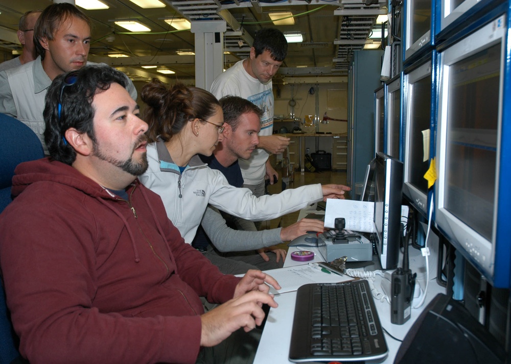 Joint-at-sea capabilities demonstration Aboard USNS Pathfinder