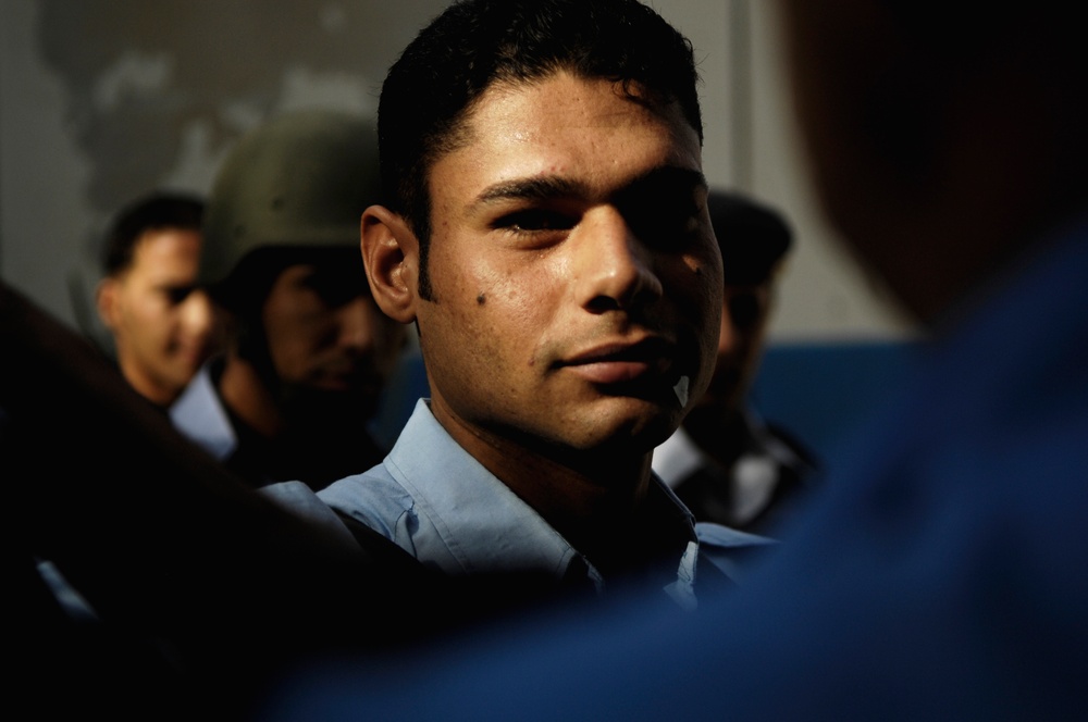 Iraqi Police, U.S. Soldiers Presence Patrol