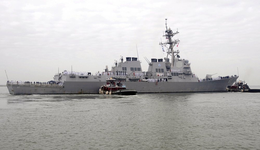 USS Mason, USS Nitze Depart for Scheduled Deployment