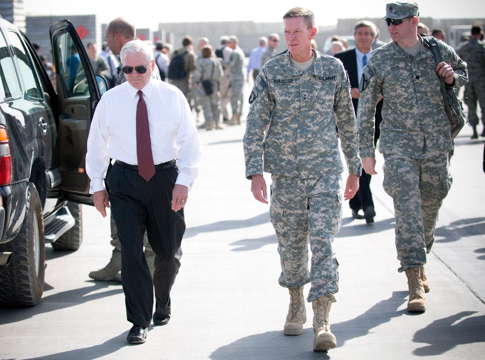 Secretary of Defense Gates visits Bagram, RC-East