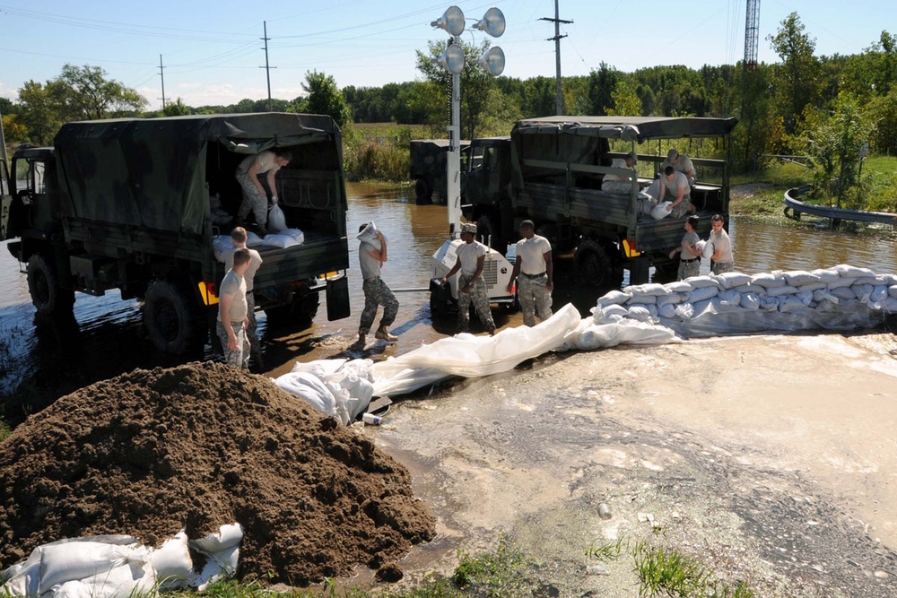 Hoosier Guardsmen Deal with 'Ike' in Northwest Indiana
