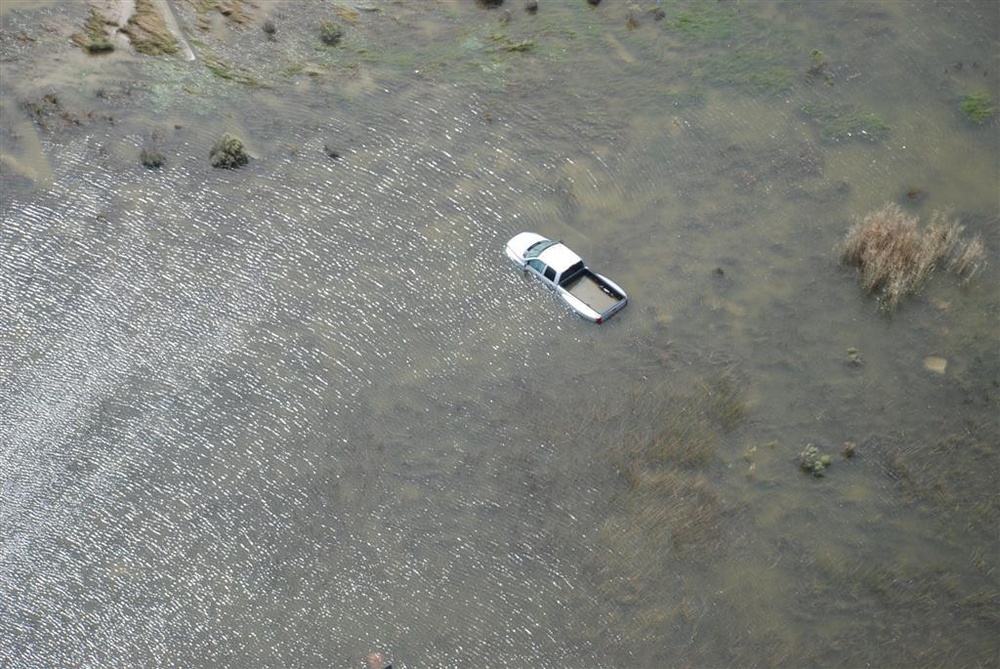 Southwest Louisiana still underwater, Soldiers help citizens at shelters