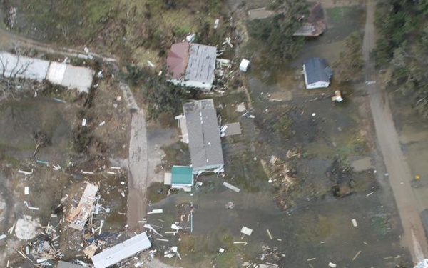 Southwest Louisiana still underwater, Soldiers help citizens at shelters