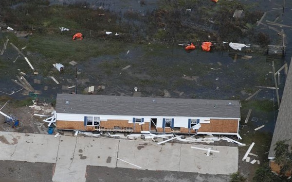 Southwest Louisiana still underwater, Soldiers help citizens at shelters