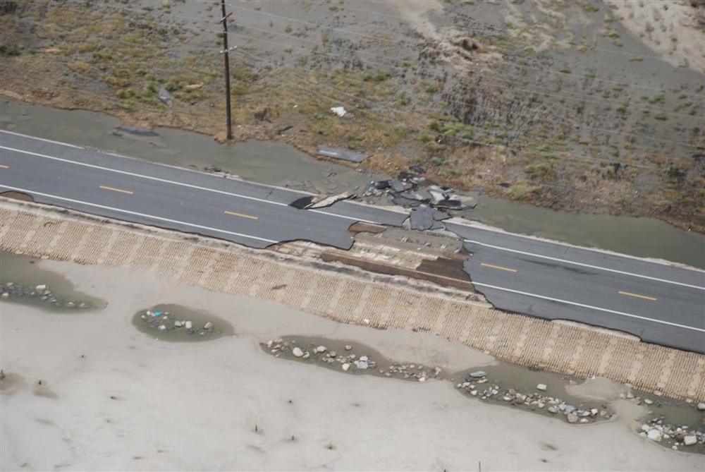 Southwest Louisiana still underwater, Soldiers help citizens at shelters